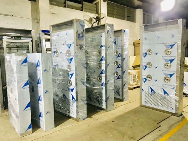 風(fēng)淋室生產(chǎn)車間 風(fēng)淋室生產(chǎn)車間