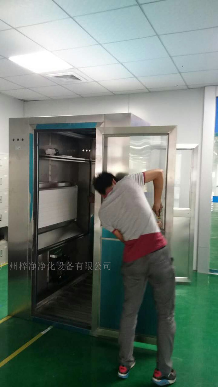 風淋室作為關鍵設備 風淋室作為關鍵設備